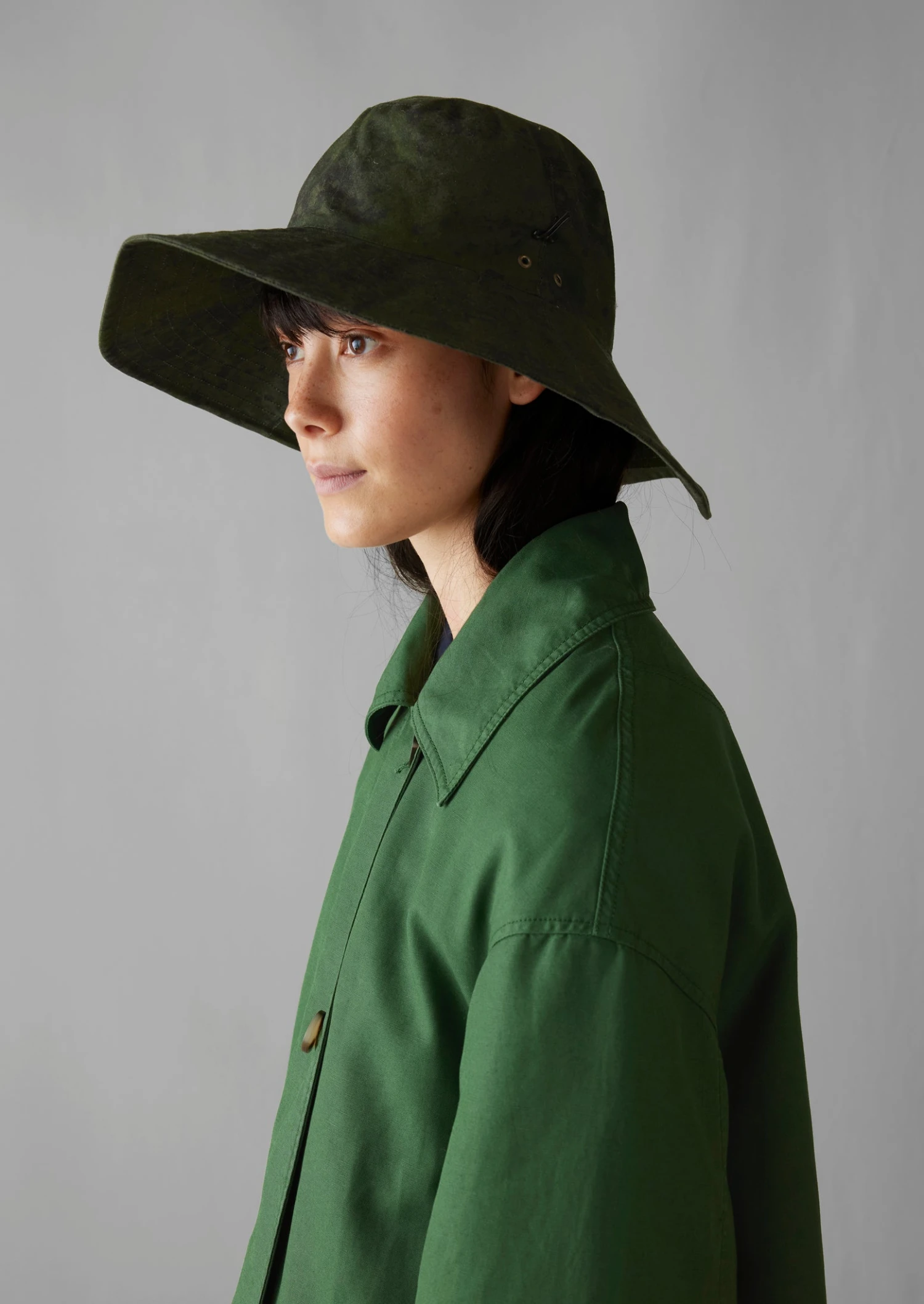 Muehlbauer Waxed Cotton Hat | Forest 4 Muehlbauer Waxed Cotton Hat | Forest - Image 2