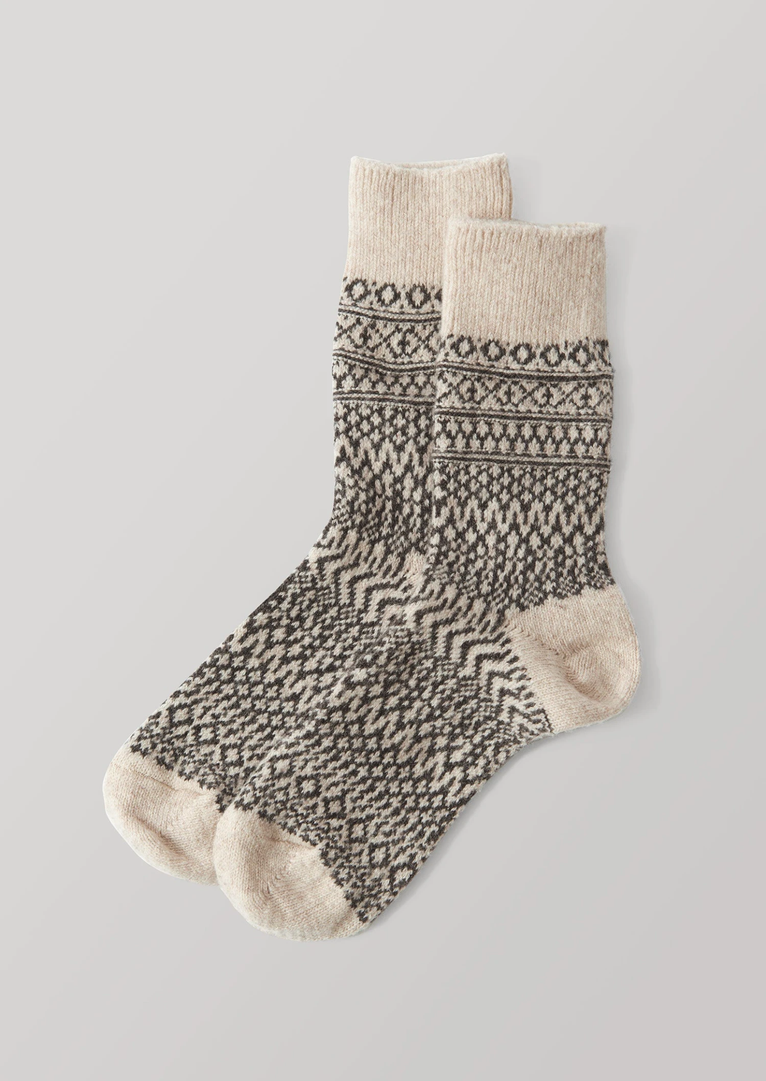 Nishiguchi Kutsushita Wool Jacquard Socks | Oat/Charcoal 3 Nishiguchi Kutsushita Wool Jacquard Socks | Oat/Charcoal