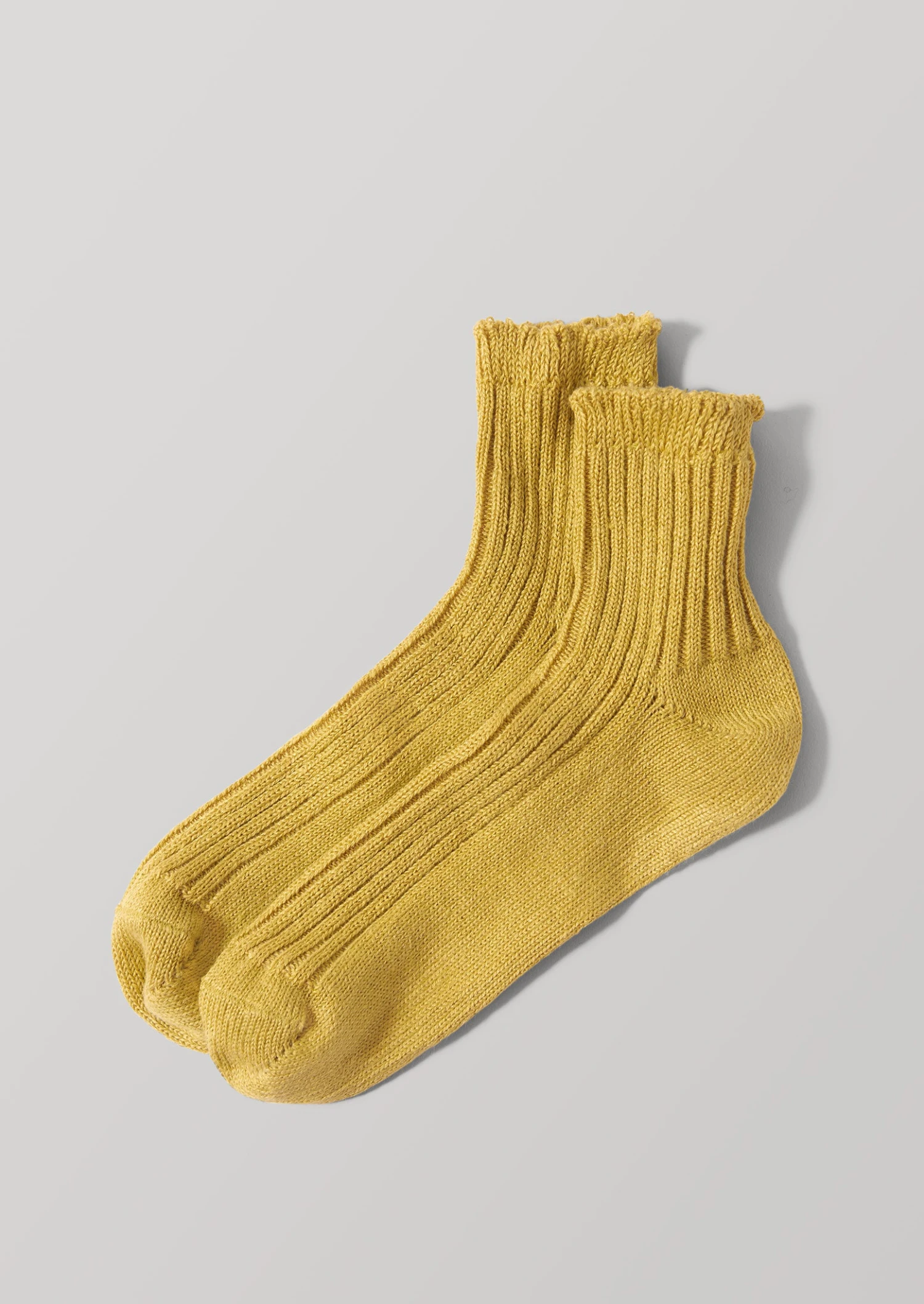 Nishiguchi Kutsushita Linen Socks | Yellow 3 Nishiguchi Kutsushita Linen Socks | Yellow