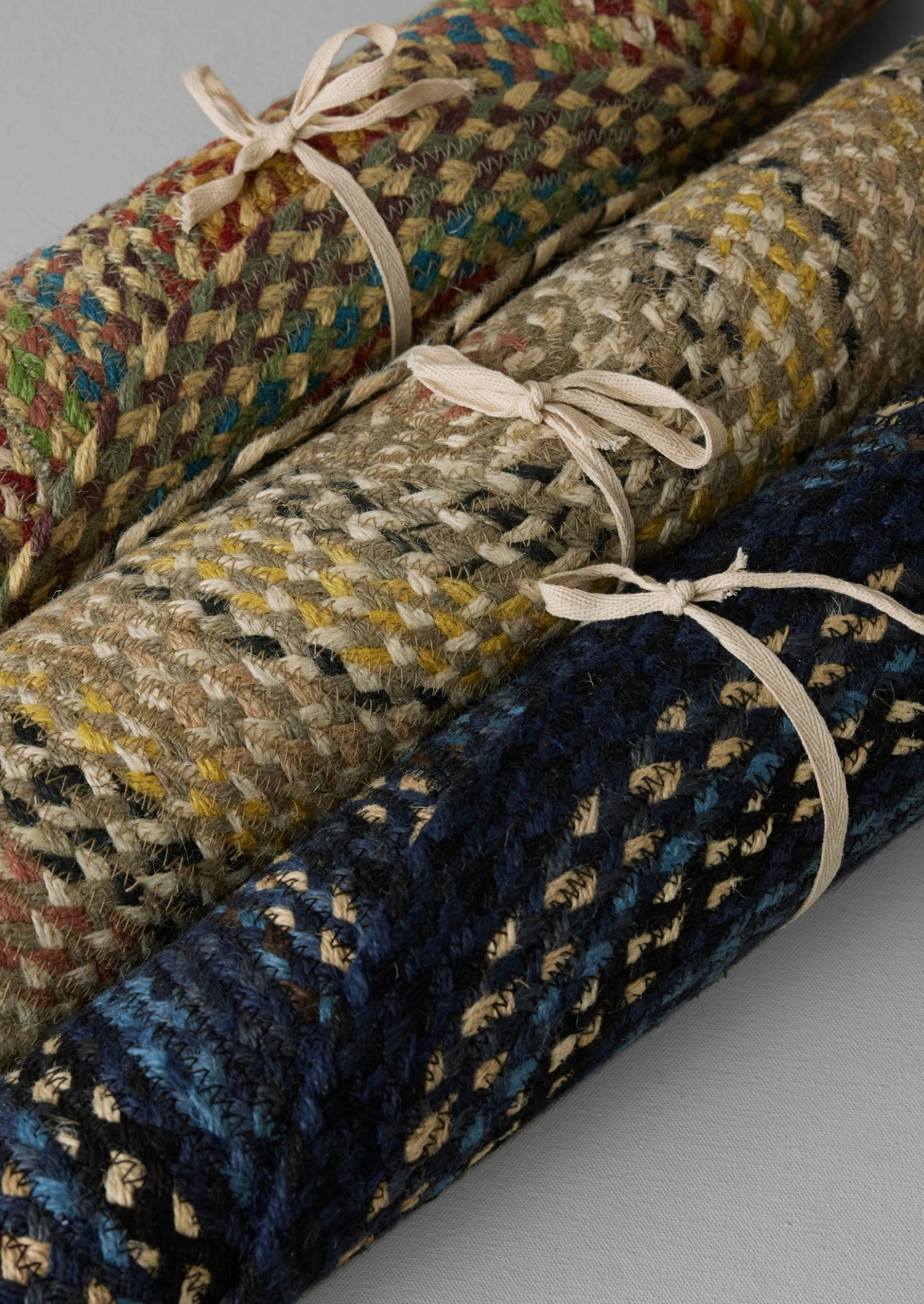 Fiesta Organic Jute Braided Doormat | Blossom 5 Fiesta Organic Jute Braided Doormat | Blossom - Image 3