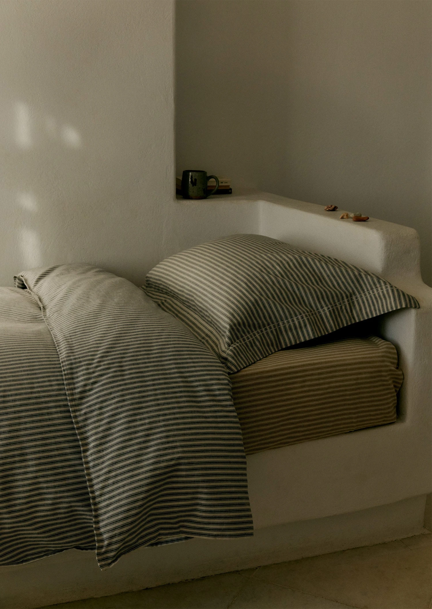 Organic Cotton Ticking Stripe Duvet Cover | Ecru/Graphite 4 Organic Cotton Ticking Stripe Duvet Cover | Ecru/Graphite - Image 2