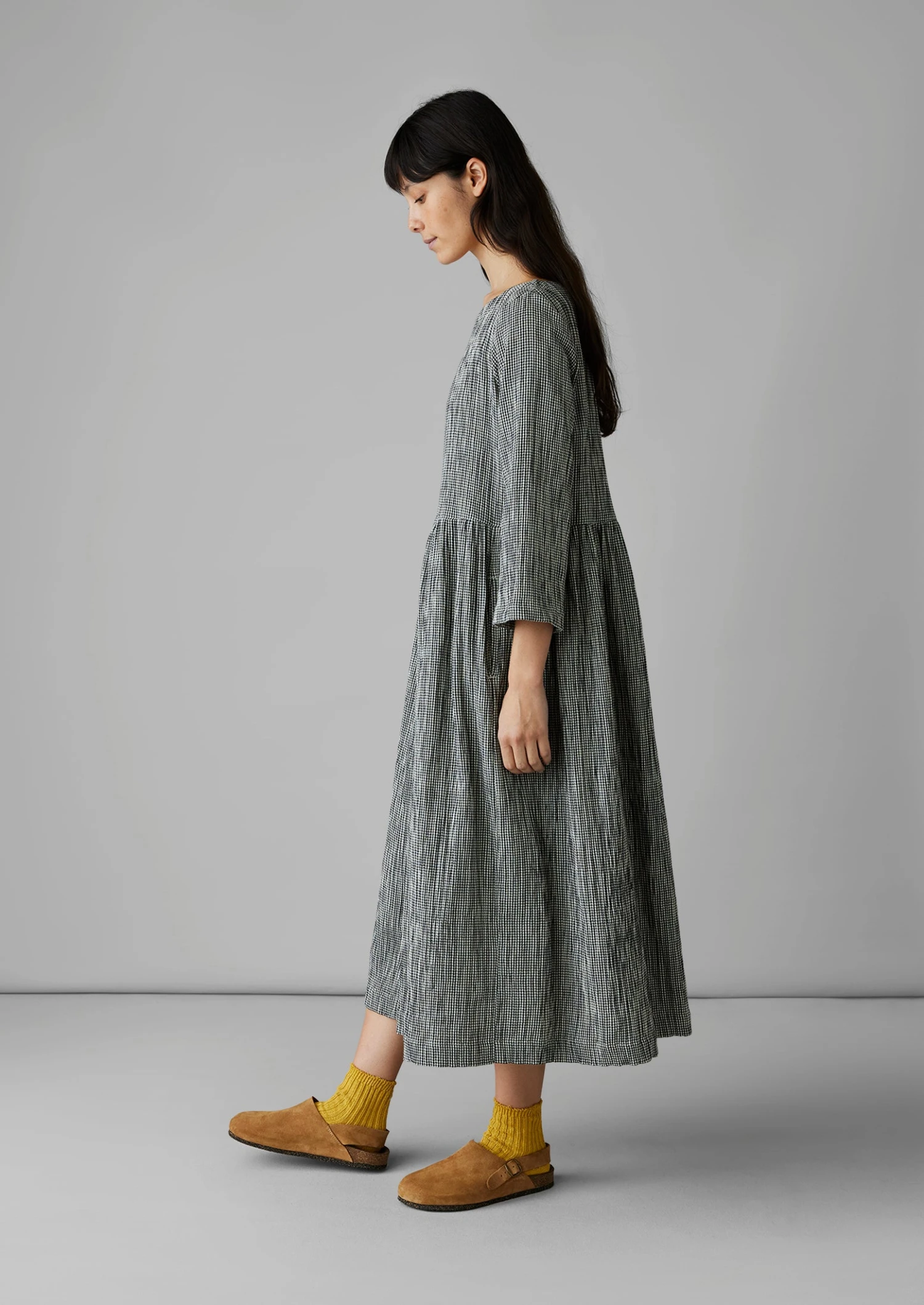 Freya Crinkle Cotton Gingham Dress | Black/Ecru 6 Freya Crinkle Cotton Gingham Dress | Black/Ecru - Image 4