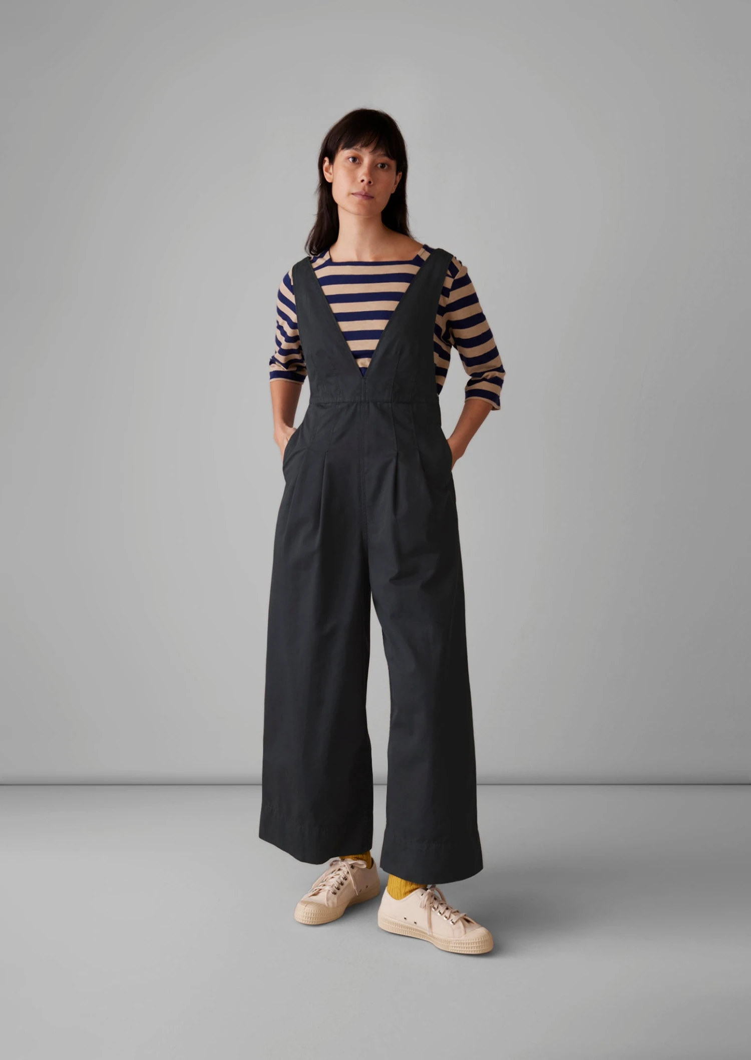 V-Neck Cotton Linen Twill Jumpsuit | Slate 3 V-Neck Cotton Linen Twill Jumpsuit | Slate - Image 2