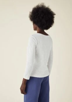 Garment Dyed Boat Neck Tee | Chalk -Novesta Store WJETS03 3