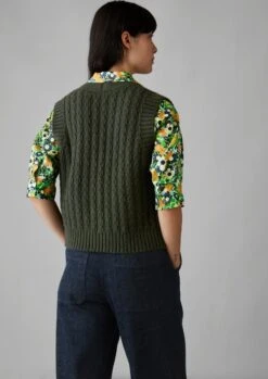 Textured Knitted Waistcoat | Darkest Olive -Novesta Store WKNUS03 3