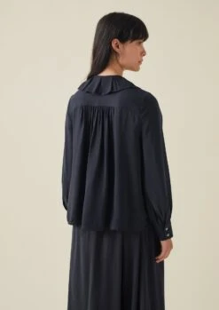 Ruffle Collar Crinkle Twill Shirt | Midnight -Novesta Store WWTTW20 9
